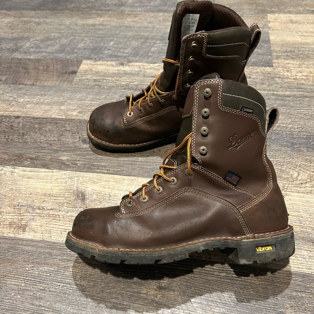 Men's Danner 8" Quarry USA GTX Alloy Toe Boots